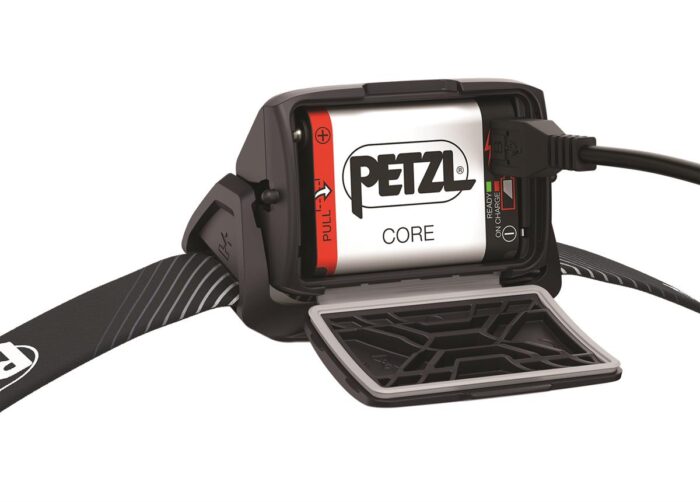 PETZL ACTIK CORE Kafa Feneri - Görsel 2